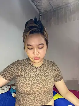 Almira6868 webcam