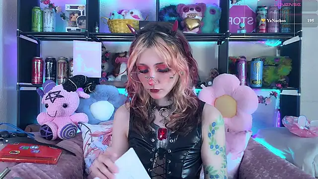 _Devill_Baby webcam