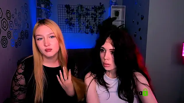 playful_sophie webcam