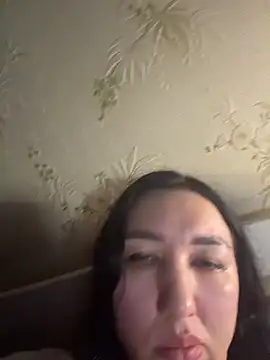 Naughtbaby_2025 webcam