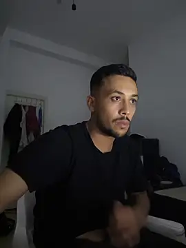 Naymik911 webcam