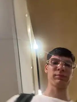 Luck__090 webcam