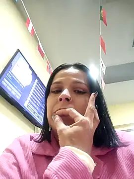 RossyAlvarez live cam on StripChat