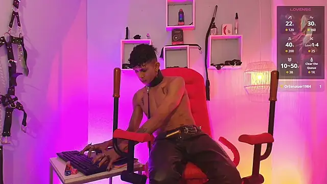 Maximoking26 webcam