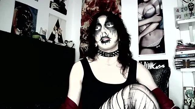 kiiler_queen live cam on StripChat