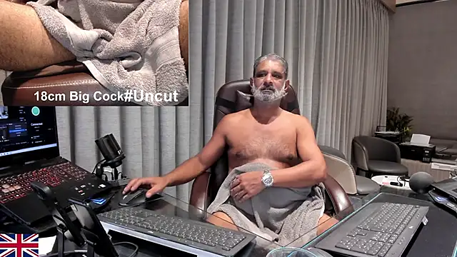 OnlineBossUK webcam