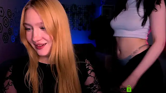 playful_sophie webcam