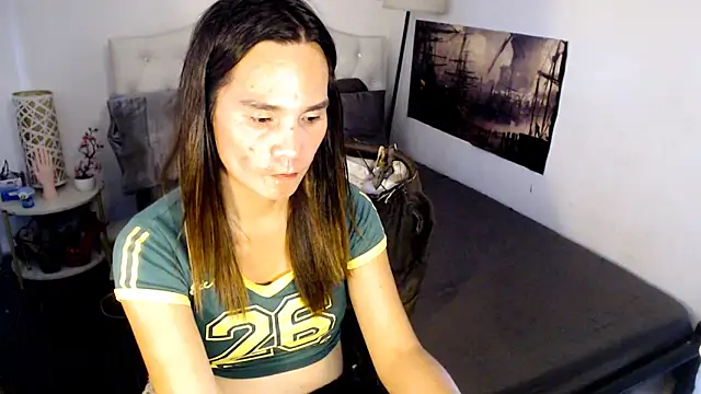 NinaDOM4CUM webcam