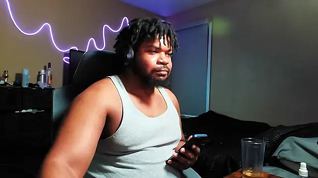 rogue42911 webcam