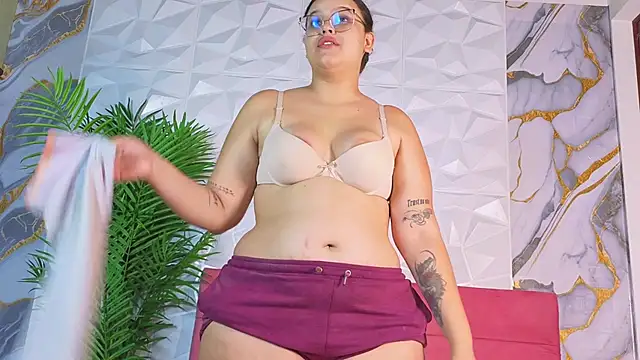 zully_fox webcam