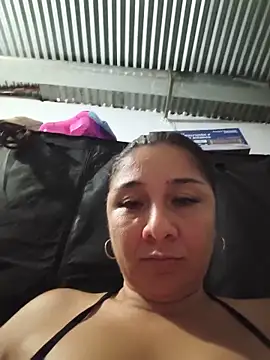 noemy-25 webcam