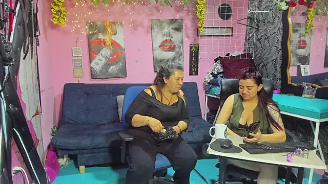 Lesbiancuple