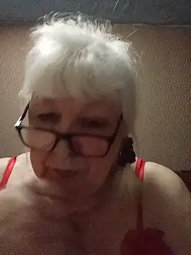 Alexia64231 live cam on StripChat
