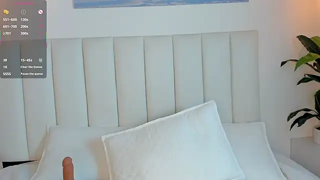 Megan_Brunette2