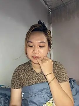 Almira6868 webcam