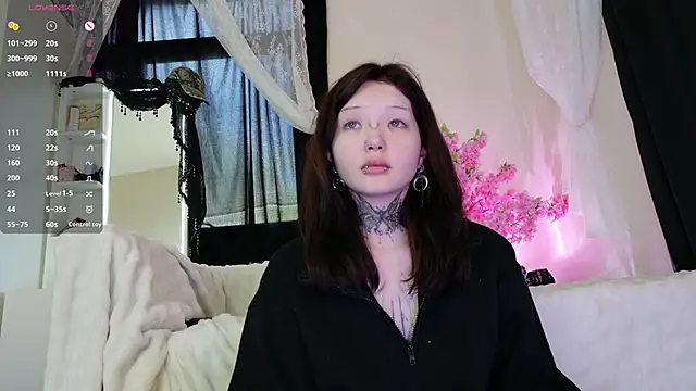 Lein_Bone live cam on StripChat