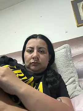 Abril_Luv webcam