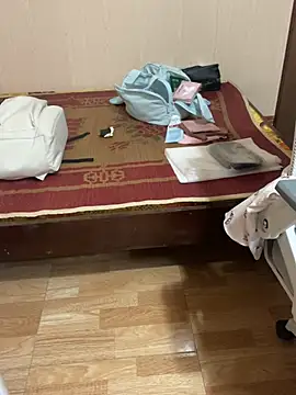 Mina048 webcam