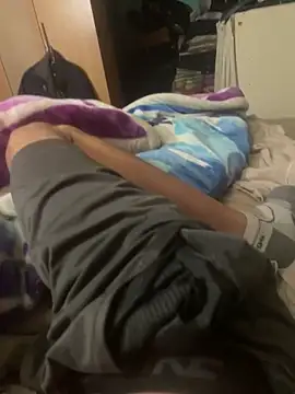 iRealYFuckGood webcam