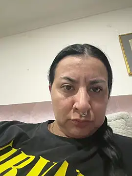 Abril_Luv webcam