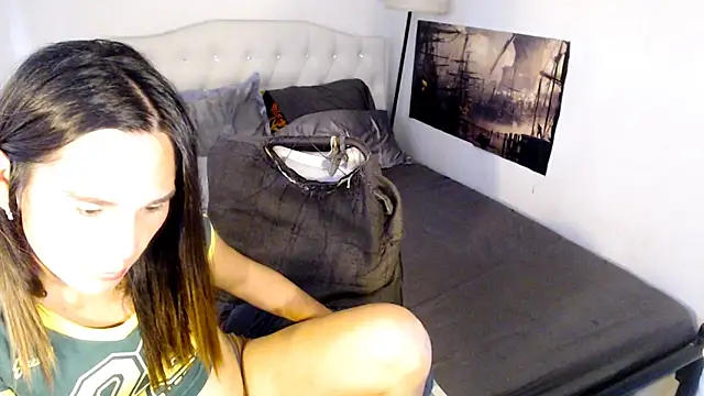 NinaDOM4CUM webcam
