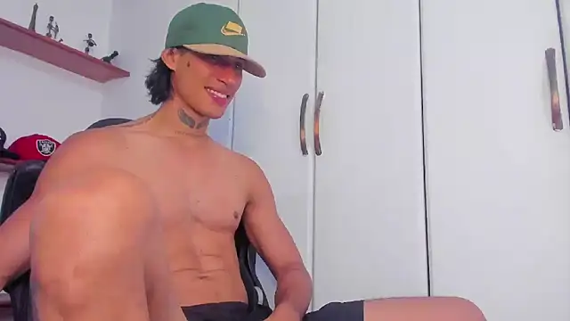 Jonryder_ live cam on StripChat