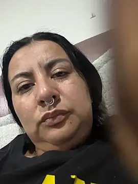 Abril_Luv webcam