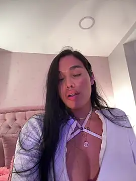Bella__Wood webcam