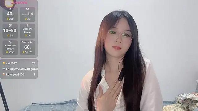 77-Vicky webcam