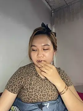 Almira6868 webcam