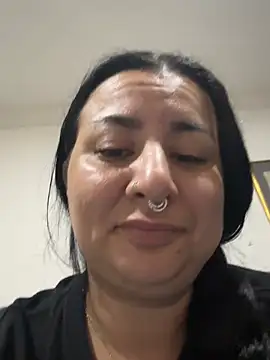 Abril_Luv webcam