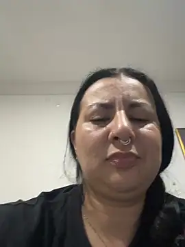 Abril_Luv webcam