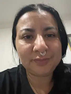 Abril_Luv webcam