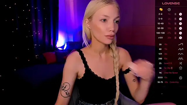 AnyaTaylor_ webcam