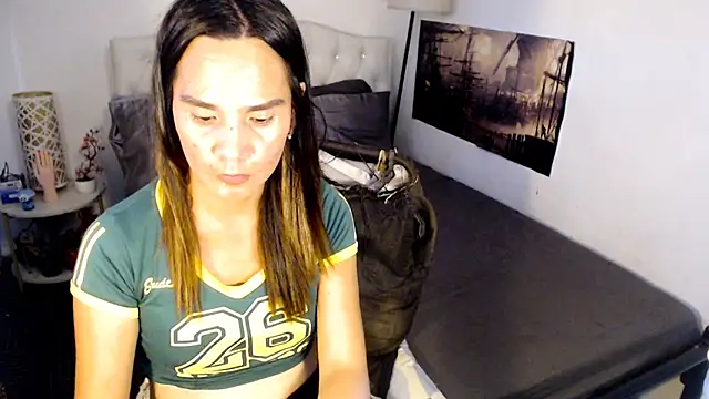 NinaDOM4CUM webcam