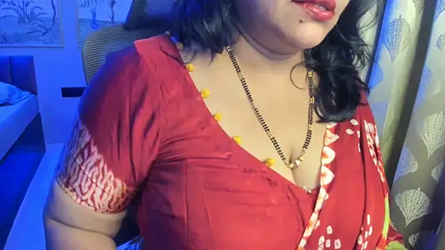 tarivishu11 Live Webcam on Stripchat