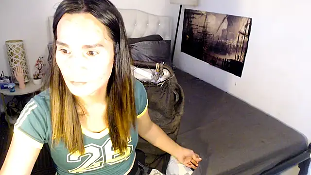 NinaDOM4CUM webcam