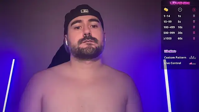 DominantTheo webcam