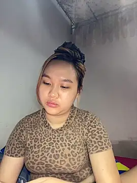 Almira6868 webcam