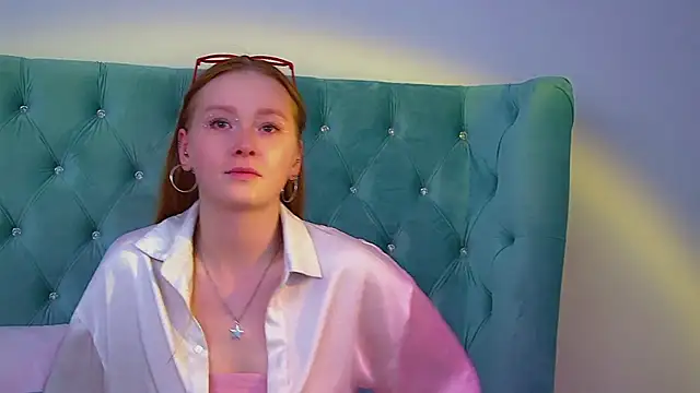 AgataFoxley webcam