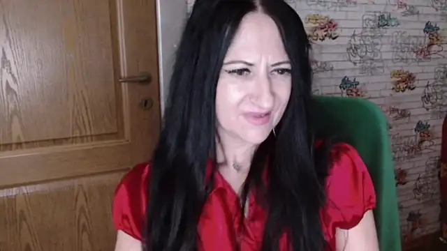 DebraMilf webcam