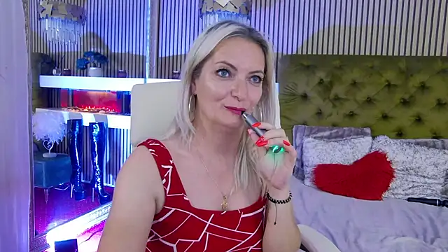 LadyTouch webcam
