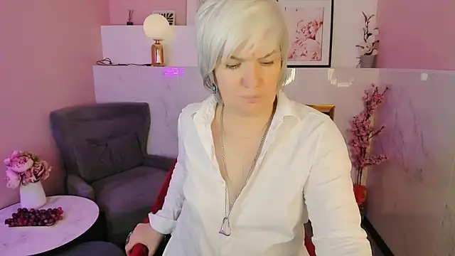 CarmenSoft live cam on StripChat
