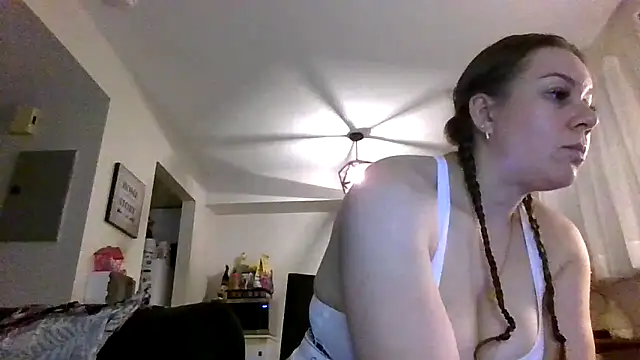 thedevinemama webcam