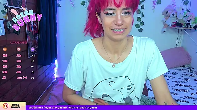 Roxanbunny1 webcam