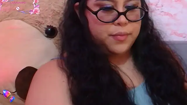 Mia_Carters webcam