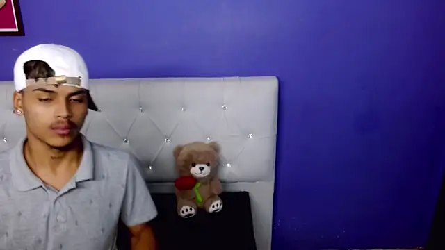 Angel_foxc13 webcam