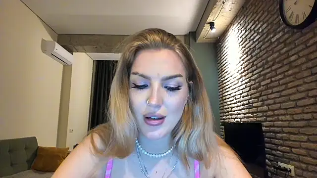 fifteenpoem webcam