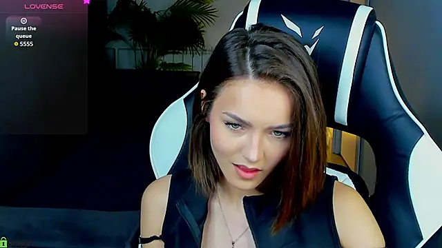 Leslie_Scott webcam