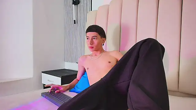 lian_cameron webcam